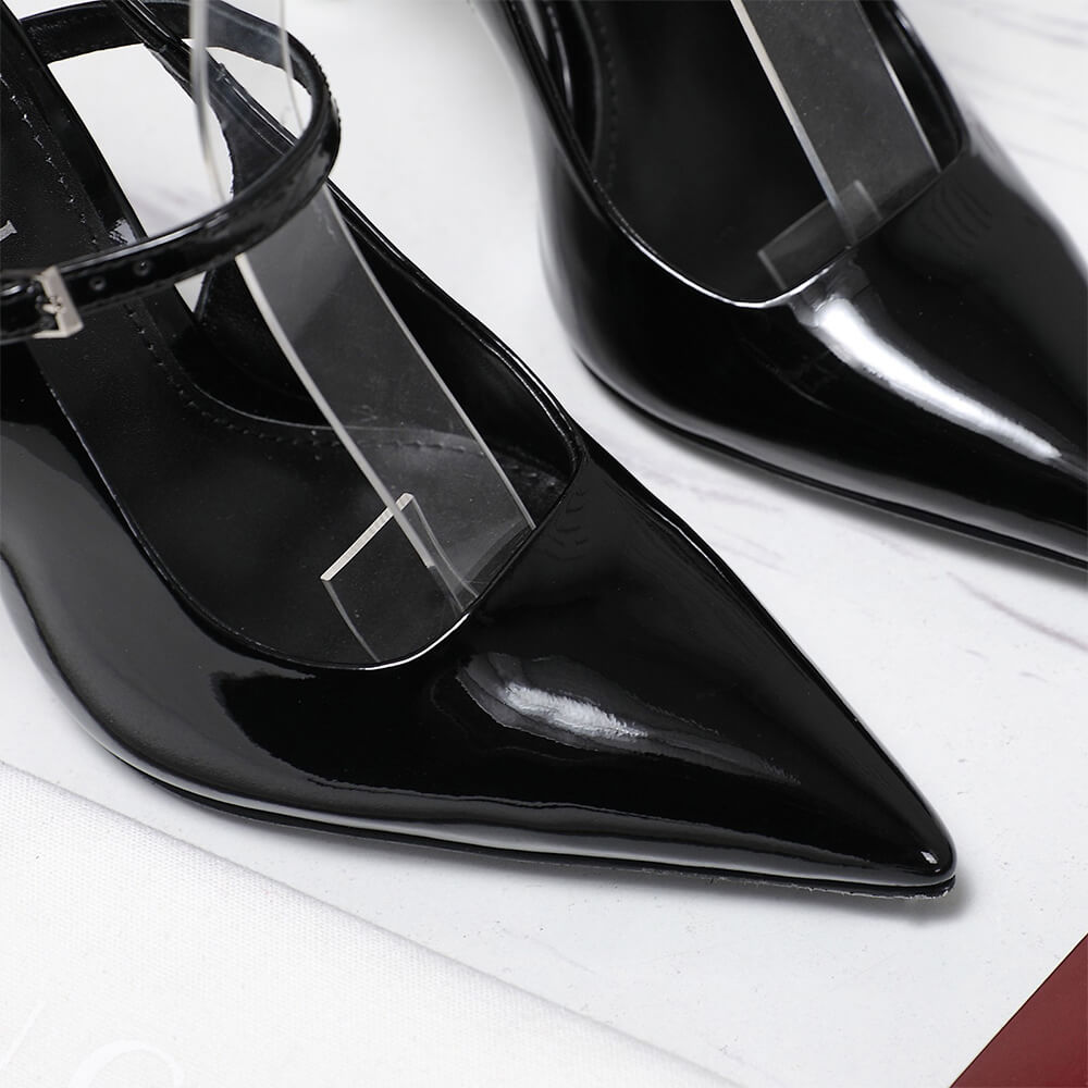 Gucci Women s slingback pump