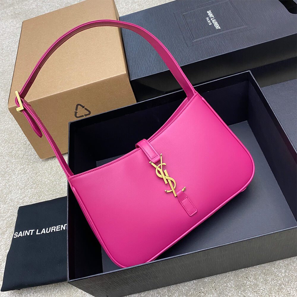 YSL le 5 a 7 in smooth leather