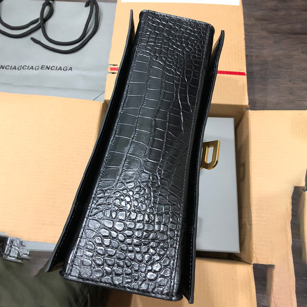 Balenciaga Women s Crush Chain Bag Medium(HIGH-END GRADE)