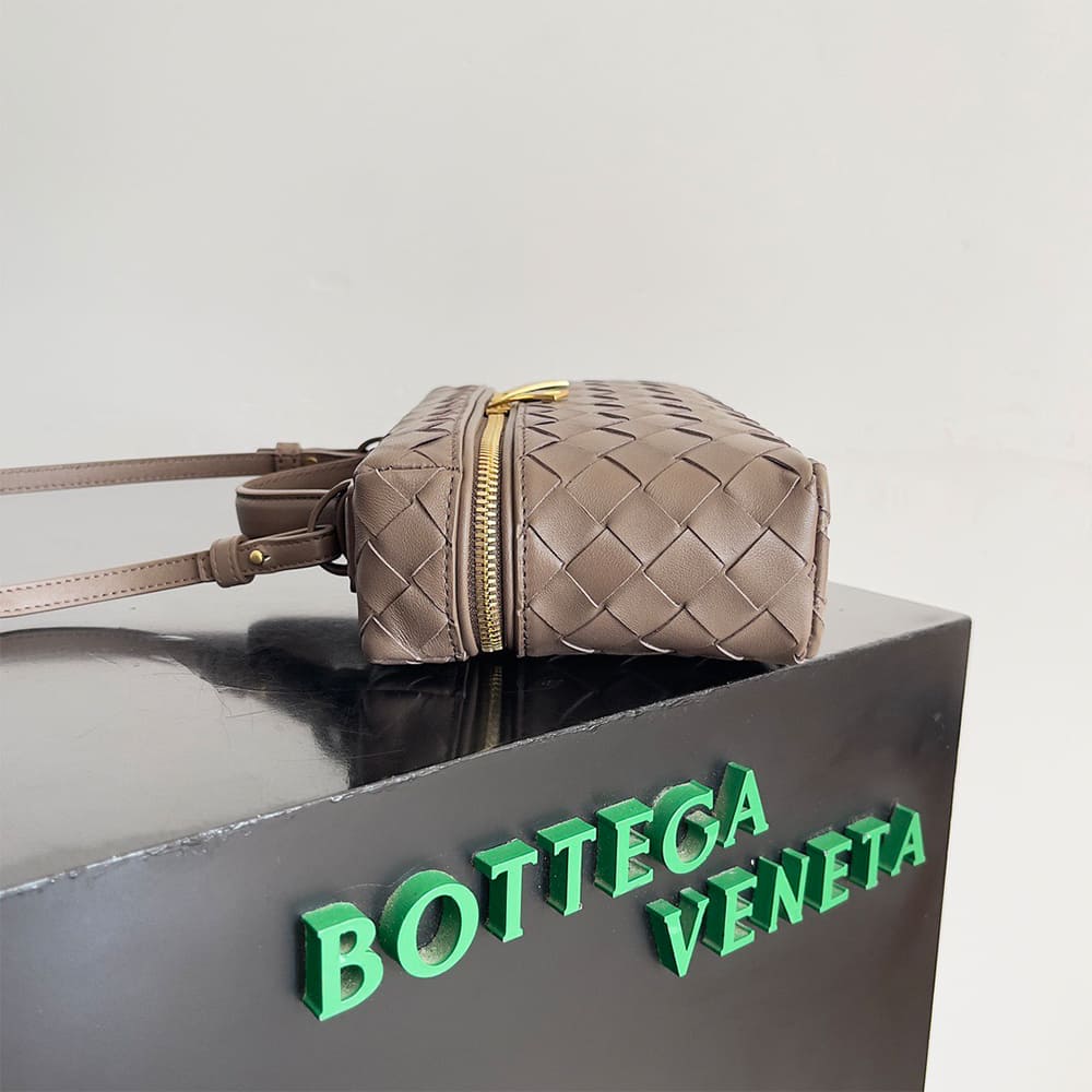Bottega Veneta Bang Bang Vanity Case(high-end grade)