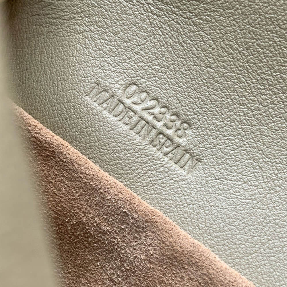 Loewe Mini Flamenco clutch in nappa calfskin(HIGH-END GRADE)