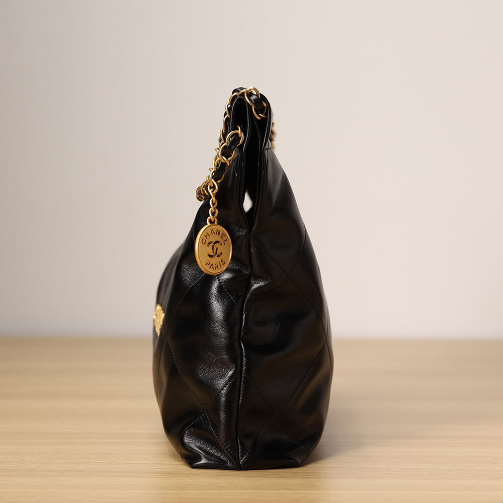 CHANEL 22 SMALL HANDBAG(high-end grade)