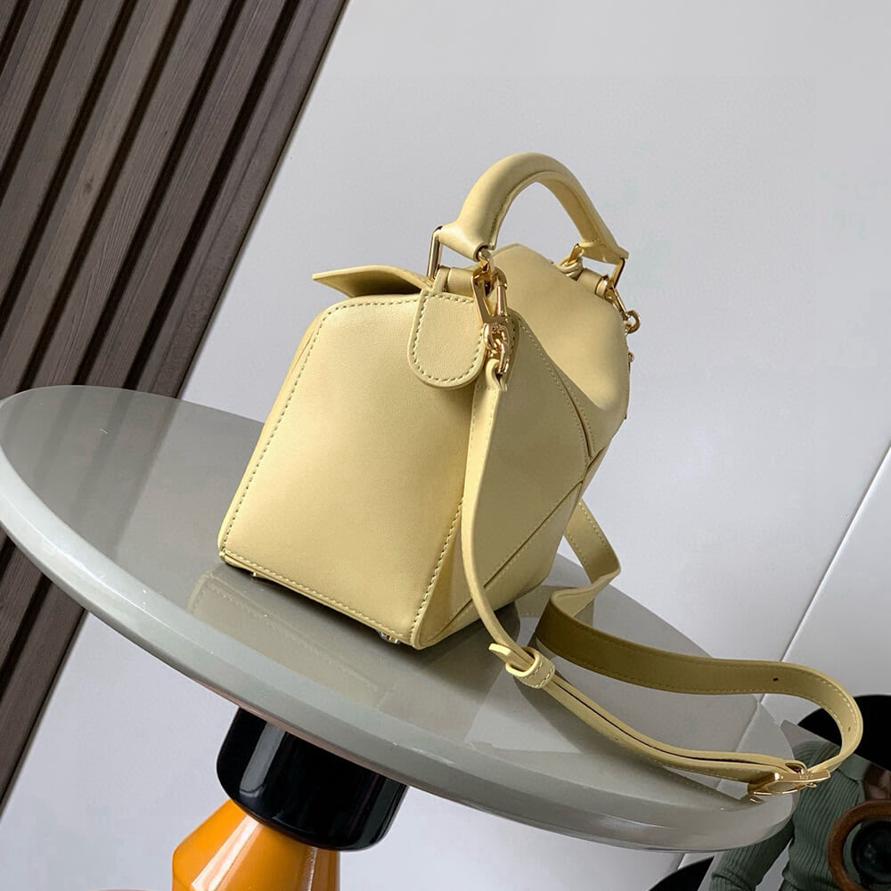 Loewe Small Featherlight Puzzle bag in nappa lambskin(HIGH-END GRADE)