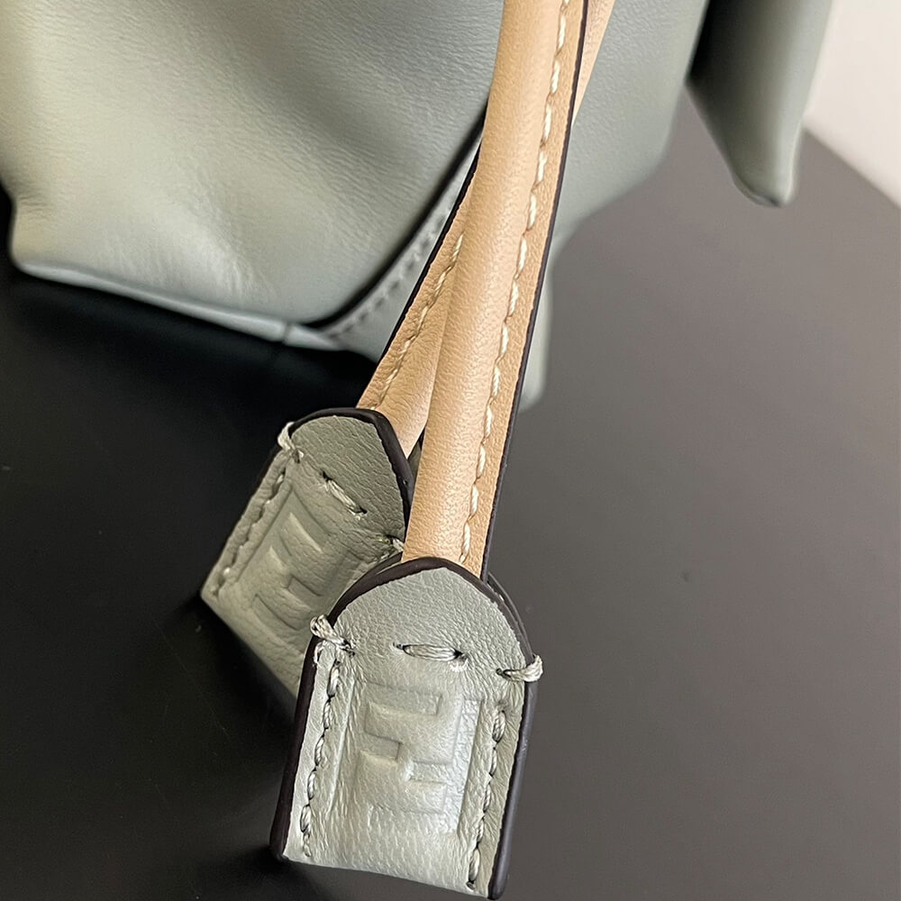 Fendi Mamma Baguette Small(high-end grade)