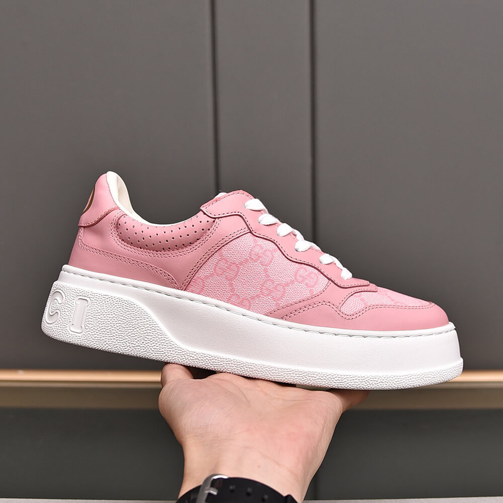 GUCCI Chunky B leather sneakers