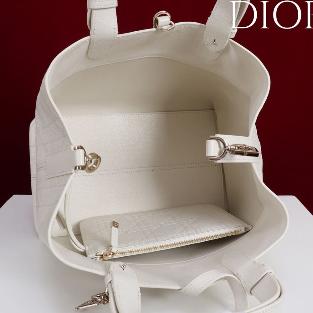Medium Dior Toujours Bag