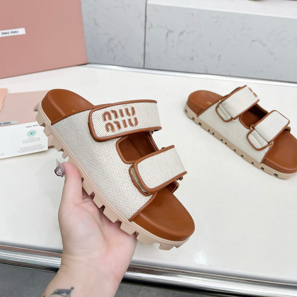 MiuMiu Canvas slides