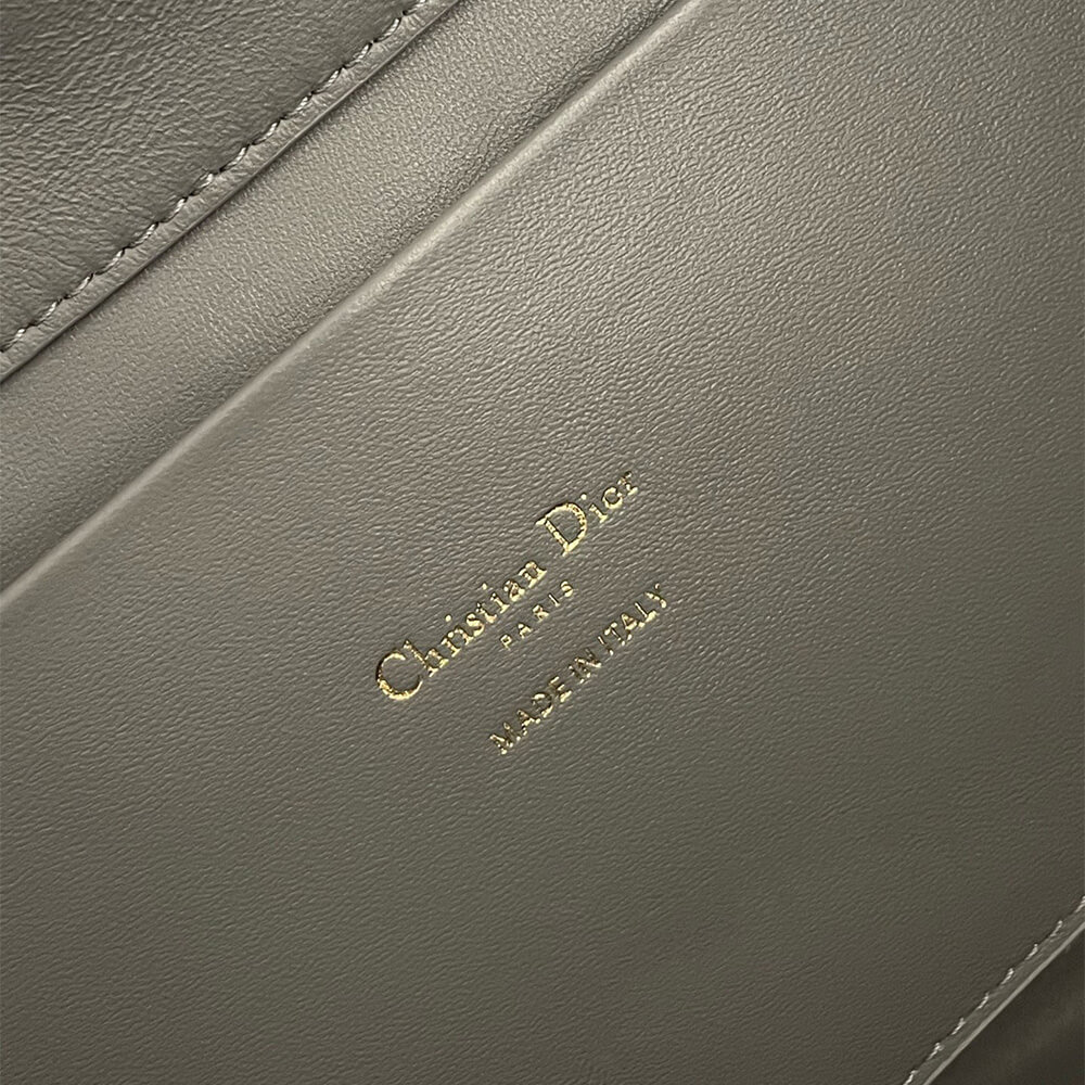 Medium Dior Toujours Vertical Tote Bag(high-end grade)