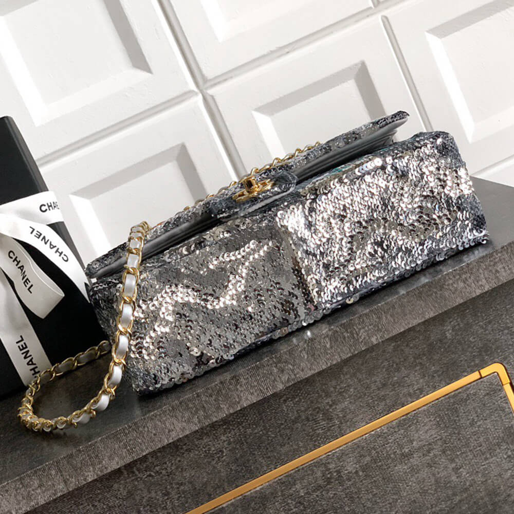 Chanel Classic 11.12 Handbag(high-end grade)