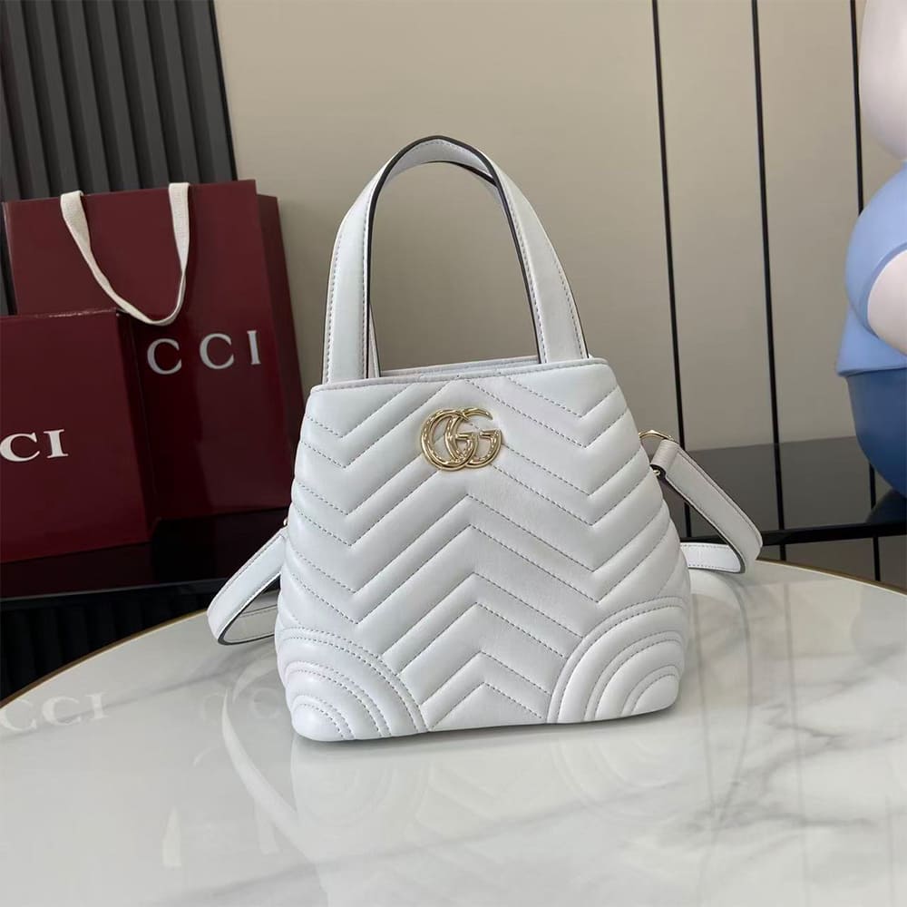 Gucci Betty small tote bag